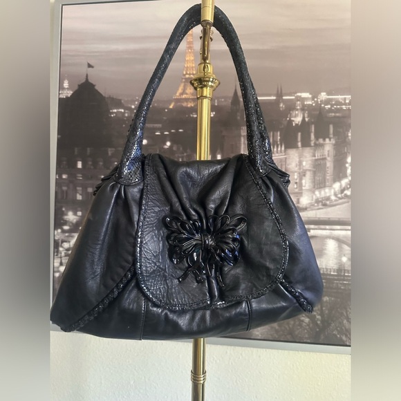 Betsey Johnson EUC LG Satchel Bell Of Bow Black Leather Snakeskin Detail - Picture 7 of 8